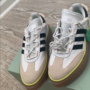 ADIDAS IVY PARK SUPERSLEEK 72